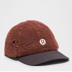LULULEMON•Teddy adjustable ball cap brown
